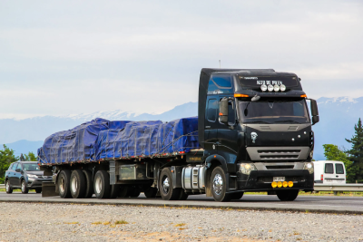Full-Truckload-Service-Two-scaled